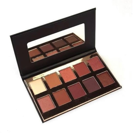 ✨Crown Fuego Eyeshadow Pallet - Picture 2 of 5